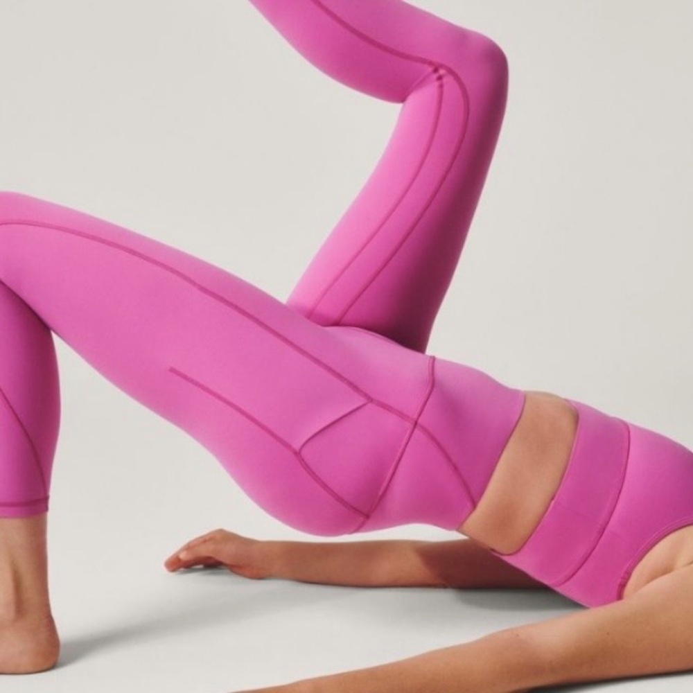 π§πΌββοΈ Lululemon Align High Rise Legging with Pockets - Picture 4 of 5